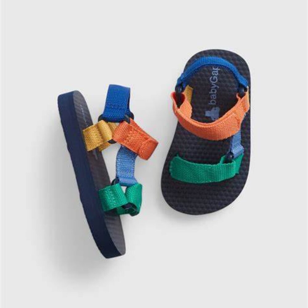 NWOT Gap Baby Canvas Strap Sandals in Multi Color